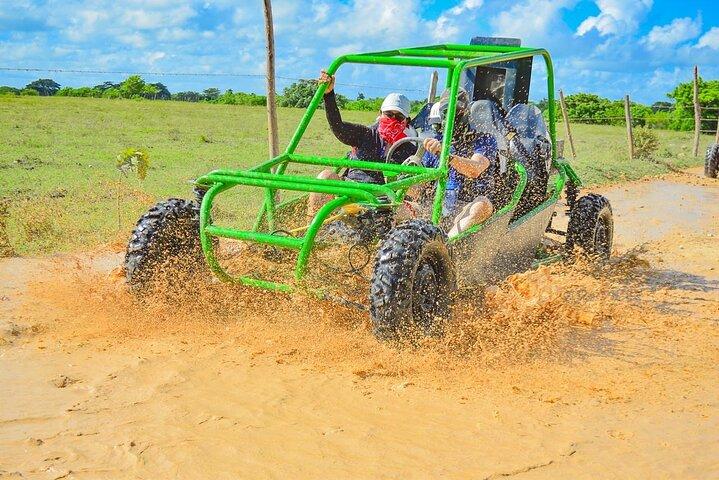 Privat natbuggy-tur med fest i Punta Cana