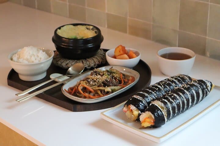 Korean Cooking Class with Grocery Shopping at Seoul Local Market