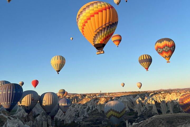 Vol en montgolfière en Cappadoce avec Rainbow Balloons
