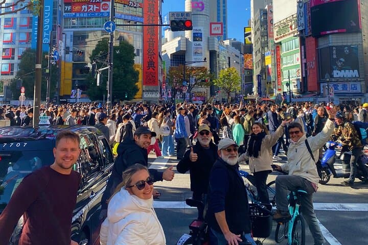 Tokyo: 3-Hour Bike/E-Bike Tour of the City's Highlights