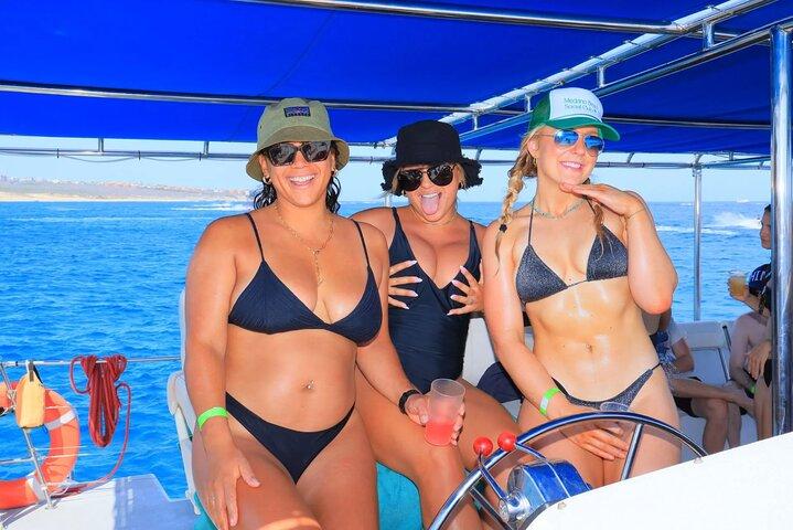 Los Cabos Party Catamarano: Snorkeling, Open Bar e Musica Divertimento