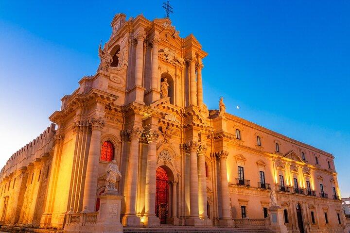 Syracuse et Ortigia en tuk-tuk (2 heures)