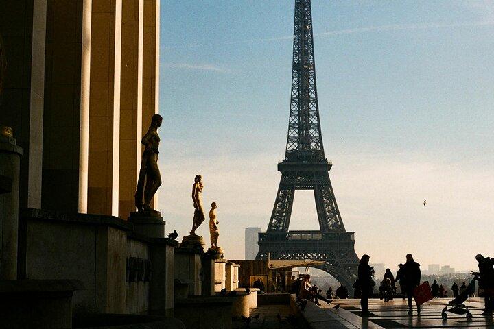 Fotos românticas do Amor em Trocadéro Gardens