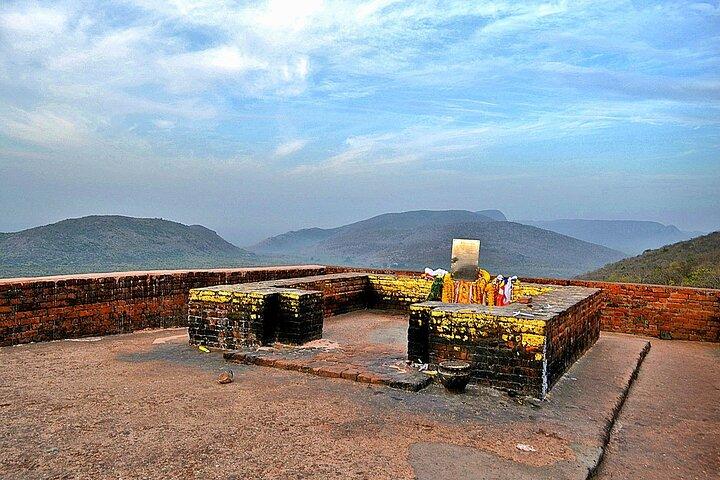 Spirituelle Tagestour nach Rajgir und Nalanda von Patna nach Bodhgaya