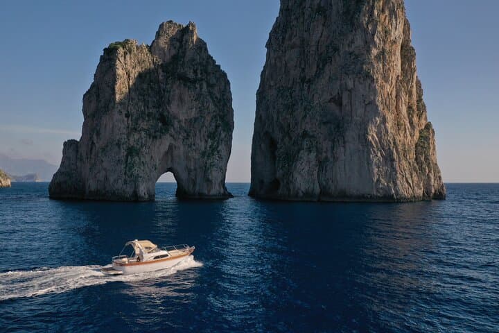 Secret Capri - Private boat tour with City Visit and Blue Grotto