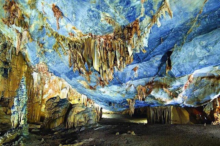 Phong Nha & Paradise Caves Heldagsäventyr från Hue