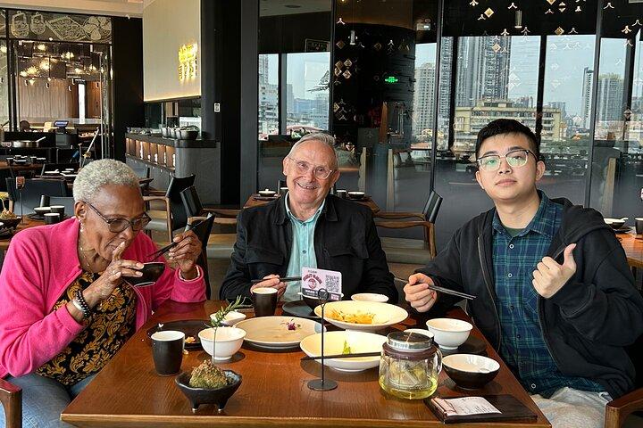 Guangzhou Customized Private Tour Guide mit Auto Service