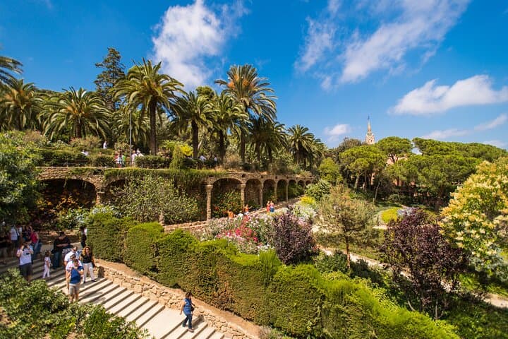 Sagrada Familia and Park Guell Fast Track Guided Tour