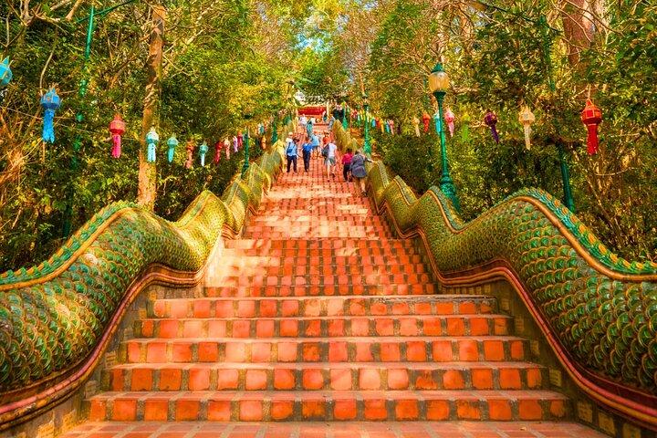 Hoteller i nærheden af Doi Suthep & Wat Pha Lat by Local Red Truck
