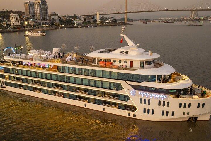 Luna Cruise Ha Long Bay - Premium Luxus Tour ab Hanoi
