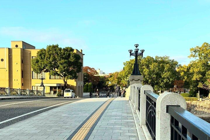 平和記念公園での2時間のプライベートモーニングツアーの見どころ