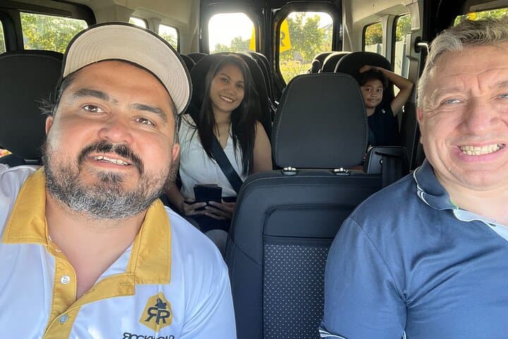 Blue Mountains Private Tour (Featherdale & Scenic World optional)