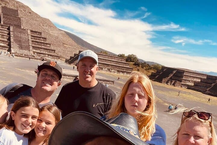 Teotihuacan Private Tour with Local Guide & Tickets