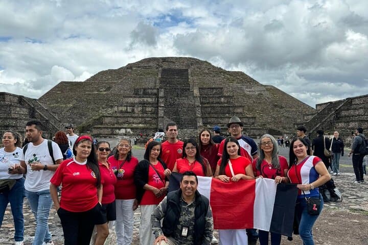 Teotihuacan Private Tour with Local Guide & Tickets
