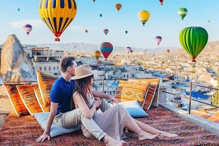 Kappadokiengeist : 3-tägige Tour mit Heißluftballonfahrt