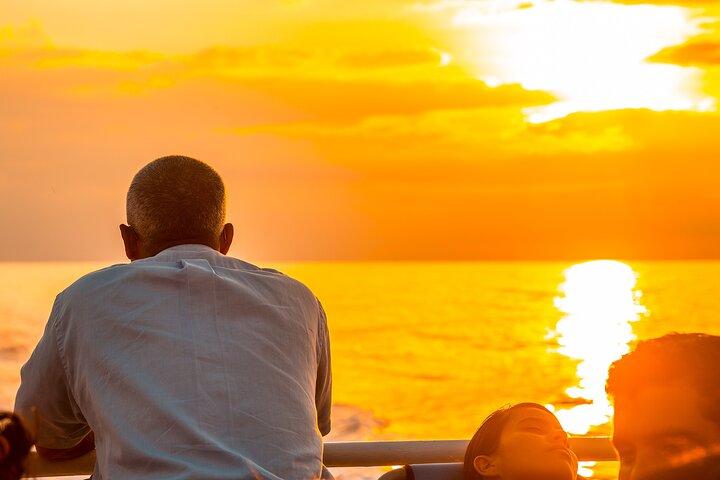 Luxo Privado Romântico Sunset e Jantar Cruzeiro com Música ao Vivo