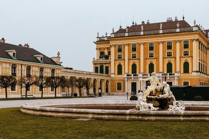 Photoshoot professionnel Imperial Elegance au château de Schonbrunn