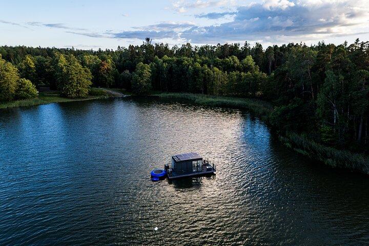 Sauna privé et baignade d'hiver et gourmandises finlandaises