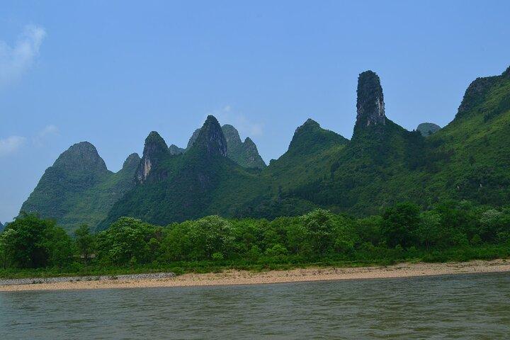 Guilin til Yangshuo Dagstur Li River Cruise og Reed Flute Cave