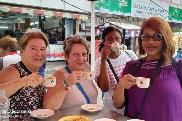 Hyderabad Street Food Experience con Esperto Locale