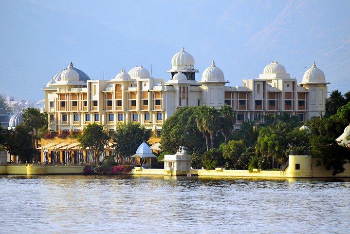 Udaipur en une journée - Excursion privée d'une journée avec guide local et voiture AC