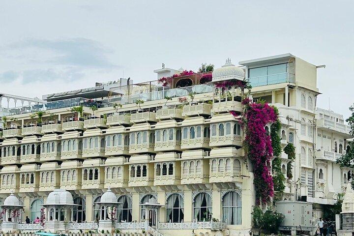 Udaipur en une journée - Excursion privée d'une journée avec guide local et voiture AC