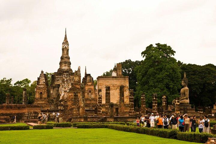 Ayutthaya’s toptempel & boottocht vanaf busstation