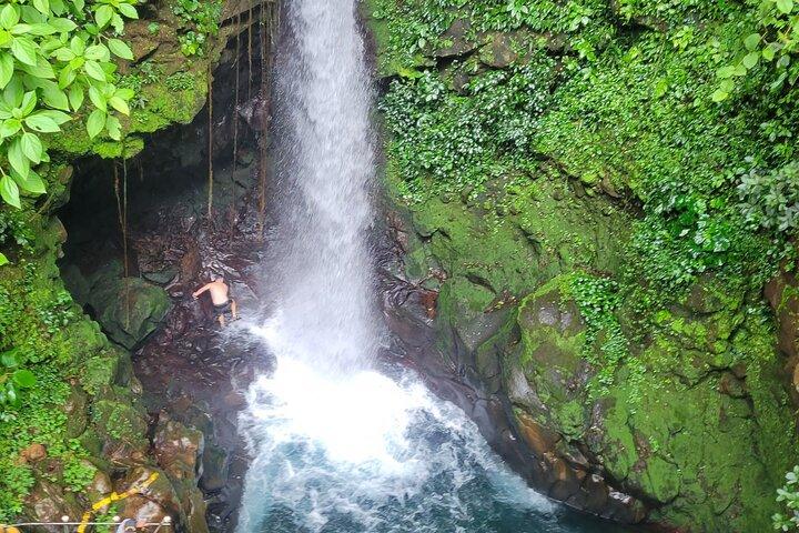 Hoteller i nærheden af Rincón de la Vieja Volcano Hike, Blue Waterfall & Hot Springs