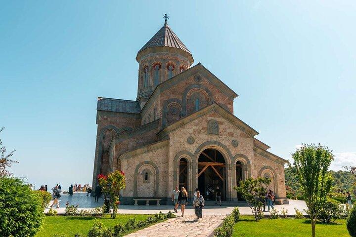 Besichtigung der Weinregion von Kakheti Sighnaghi Bodbe Kloster & Weinprobe