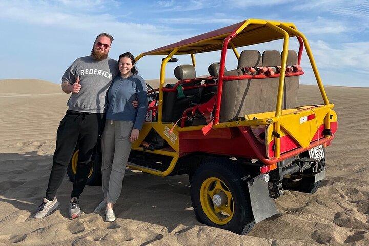 Heldagsupplev Ballestasöarna och Huacachina Oasis