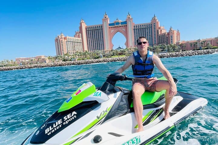 Jet Ski Tour in Dubai duration 30min Burj Al Arab