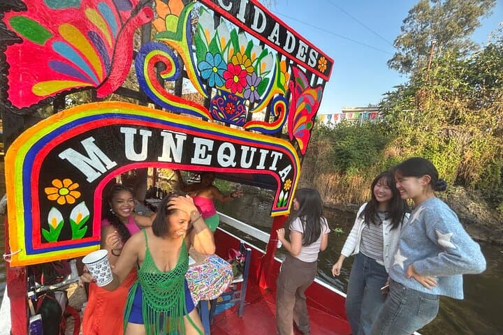 Xochimilco BOAT LIGHT PARTY WITH 1 DRINK AND 4 TAQUITOES + 18