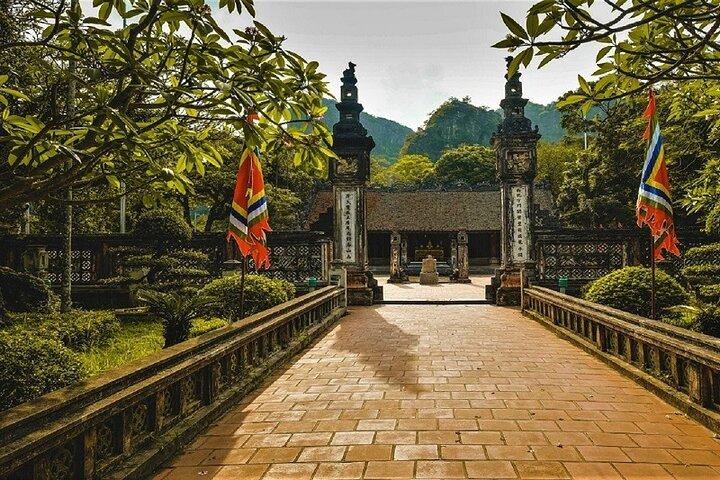 Ninh Binh: Excursion d'une journée à Hoa Lu, Trang An/Tam Coc et Mua Caves