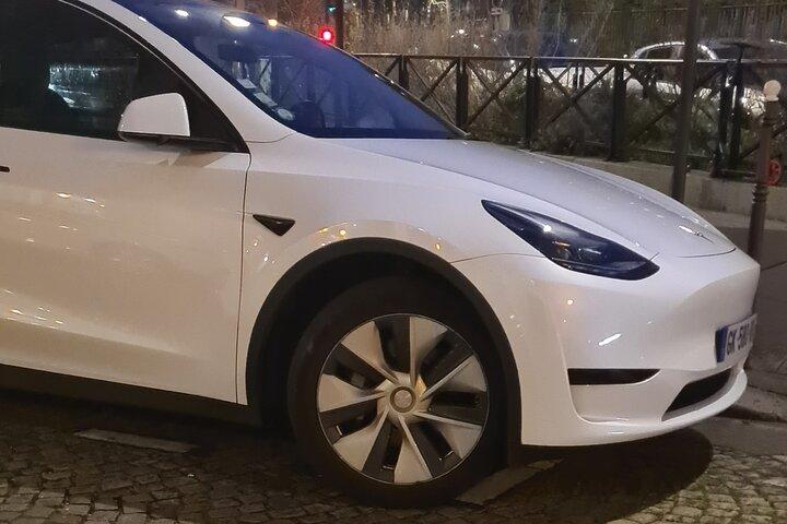 Privé elektrische transfer Parijs → CDG | Enkele reis