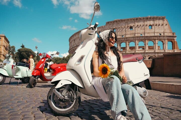 Rome Vespa Tour with Photos, Tiramisu & Pick-up/Drop-off included