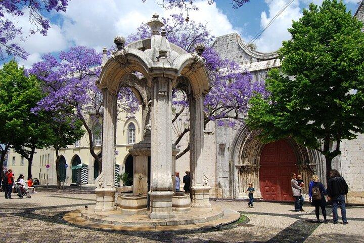 Discover Lisbon Secrets by Tuk Tuk around 7 Hills and Belém Coast