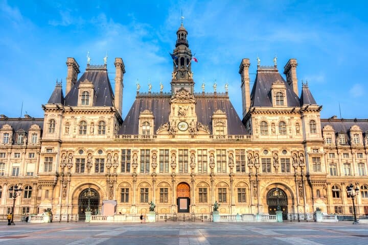 Marais Highlights, Place Vosges with Victor Hugo & Bakery Tour