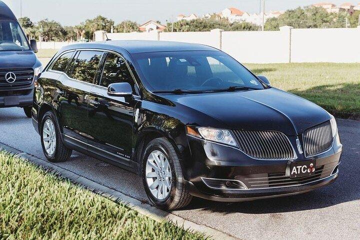 カナベラル港からオーランド空港へ MCO Luxury Sedan