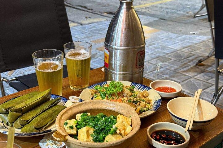 Ho-Chi-Minh-Stadt : Saigon Craft Beer & Local Food Tour Mit dem Roller