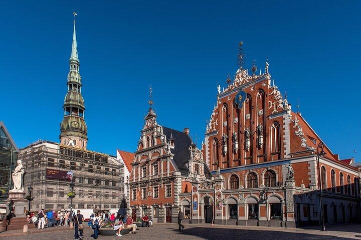 Riga Walking Tour: Explore Top Sights & Hidden Gems
