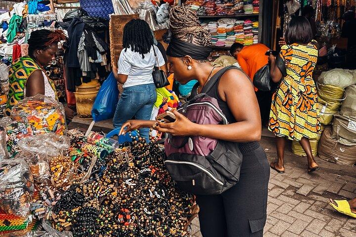 Private Makola Market & Art Centre Turismo e compras