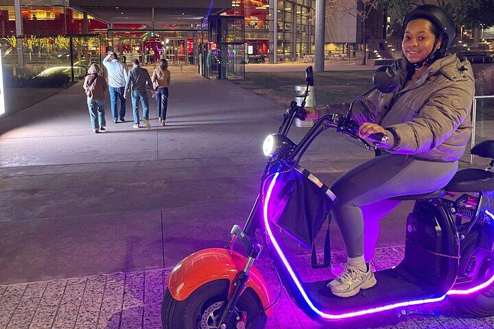 Downtown Dallas : 2 - Hour Sunset E-Scooter Tour-City Lights Skyline