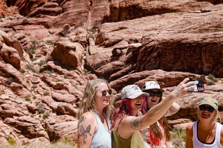 The “As Seen on TV” Panoramic Red Rock Canyon Scenic Loop Tour