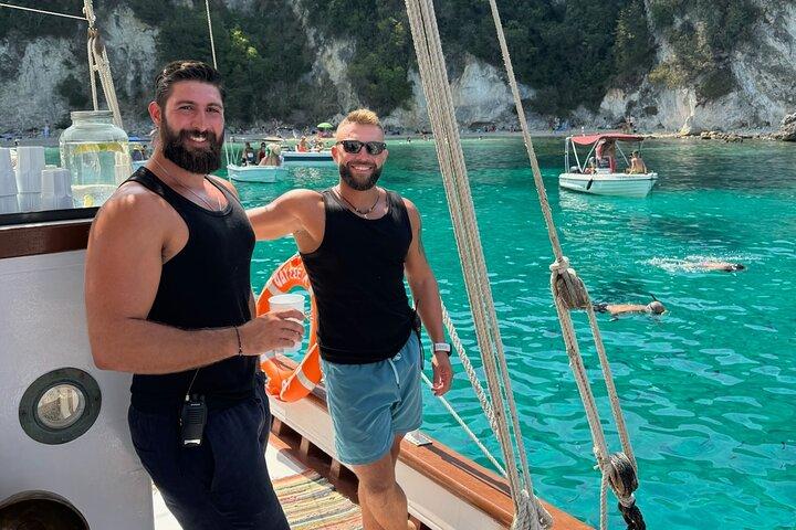 Cruzeiro Corfu Benitses até a Lagoa Azul