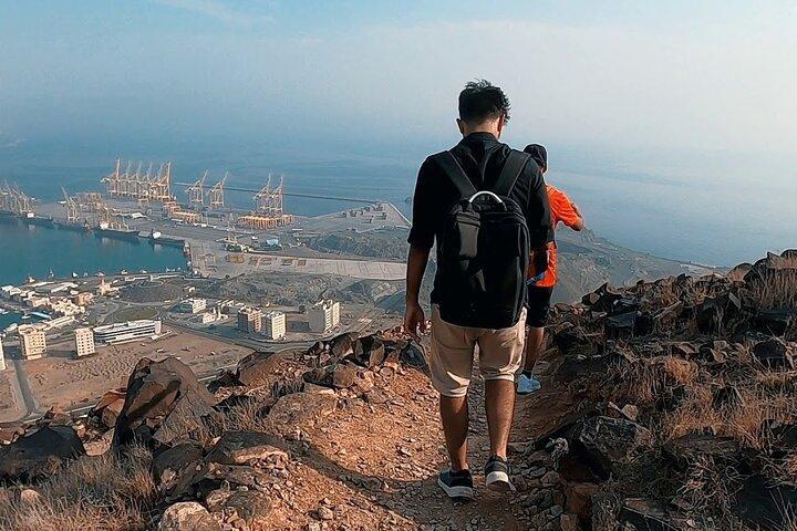 Wanderung Al Rabi Trail mit einem malerischen Abenteuer in Khor Fakkan