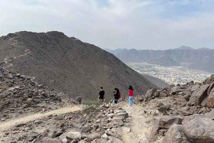 Wanderung Al Rabi Trail mit einem malerischen Abenteuer in Khor Fakkan