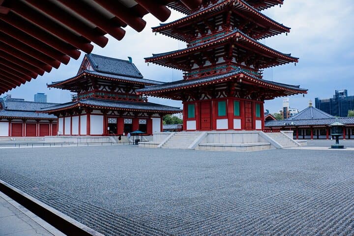 Tennoji Ward, Shinsekai 3 hours Walking Tour