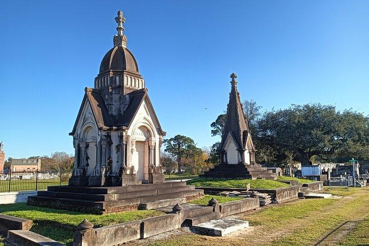 New Orleans 5 Cemeteries Tour : Anne Rice and Other Famous Graves(ニューオーリンズ5墓地ツアー:アン・ライスとその他の有名な墓)