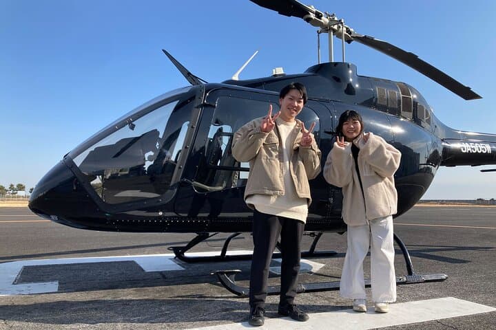 Tokyo Skytree & Tokyo Station Helicopter Tour(15-Min/4pax)