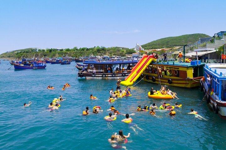 Nha Trang Island Snorkeling BBQ Party e bar flutuante